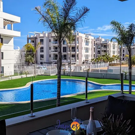 公寓 Modern 2 Bed With Com Pool Vm52 比利亚马丁