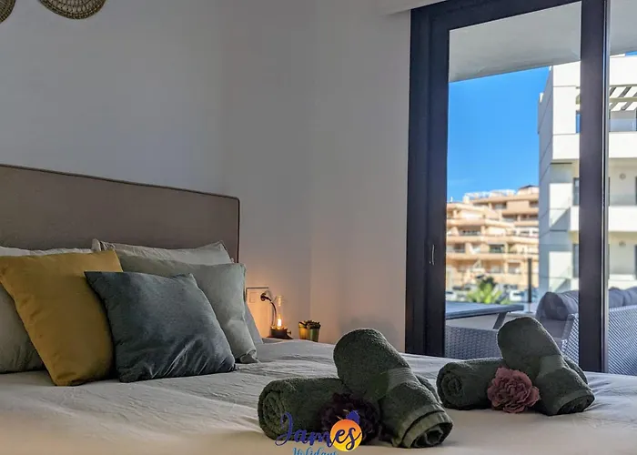 Modern 2 Bed With Com Pool Vm52 * Villamartin (Valencia)