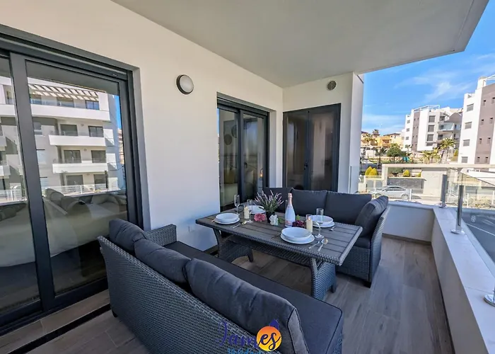 Modern 2 Bed With Com Pool Vm52 *