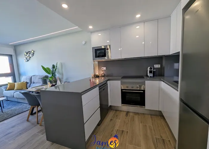 Modern 2 Bed With Com Pool Vm52 *